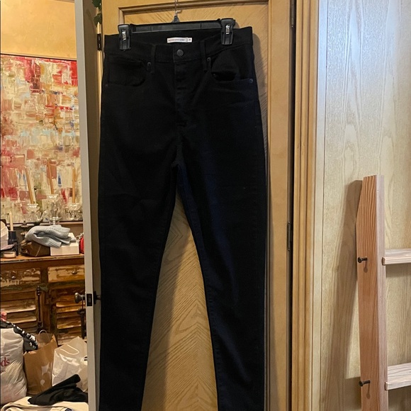 Levi's Denim - Levi’s black mile high super skinny jeans size 31
